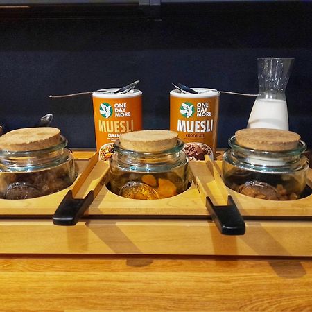 Hotel Restaurant L'Art Des Mets By Cote Jardin Conilhac-Corbières 外观 照片