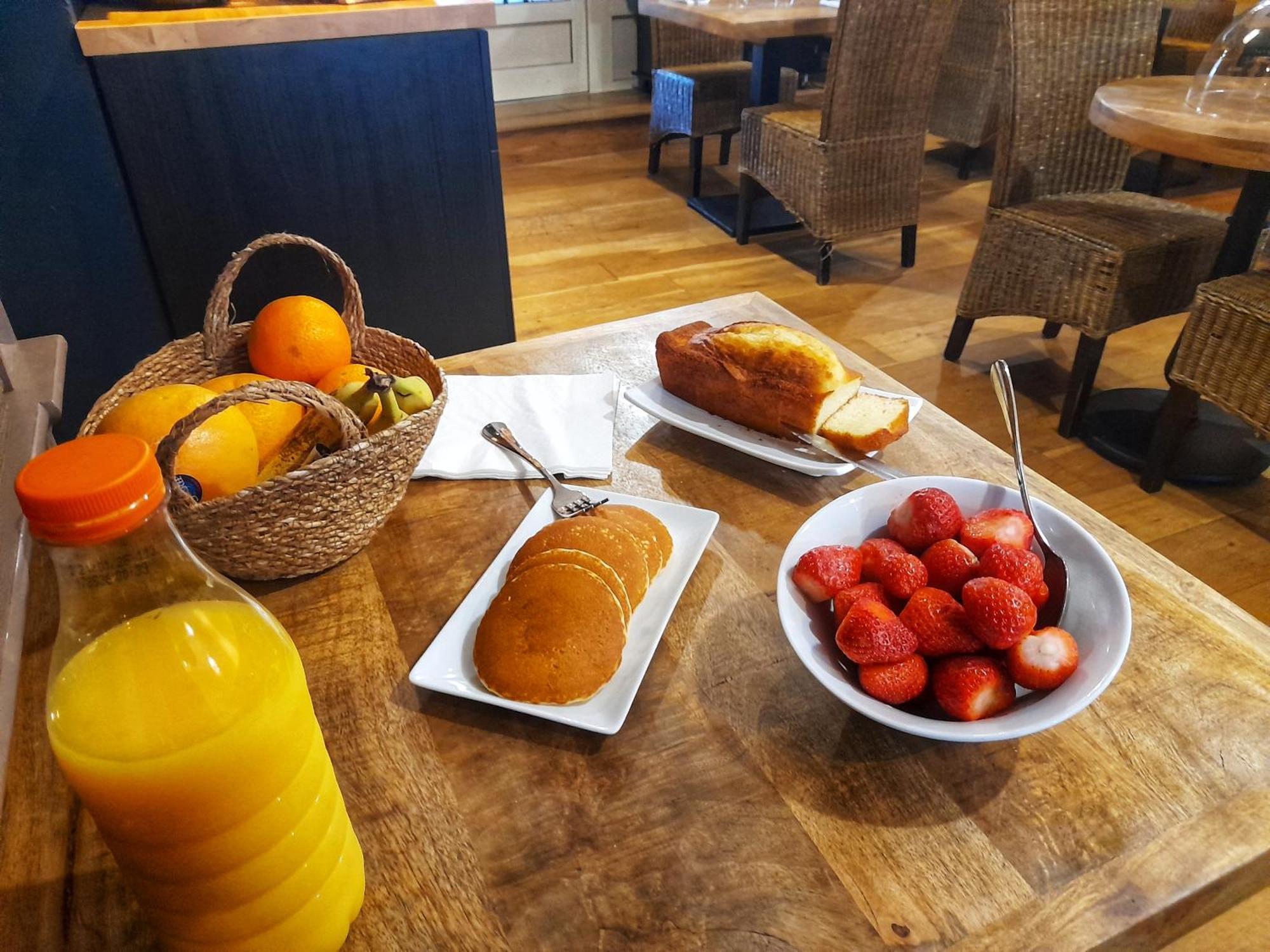 Hotel Restaurant L'Art Des Mets By Cote Jardin Conilhac-Corbières 外观 照片