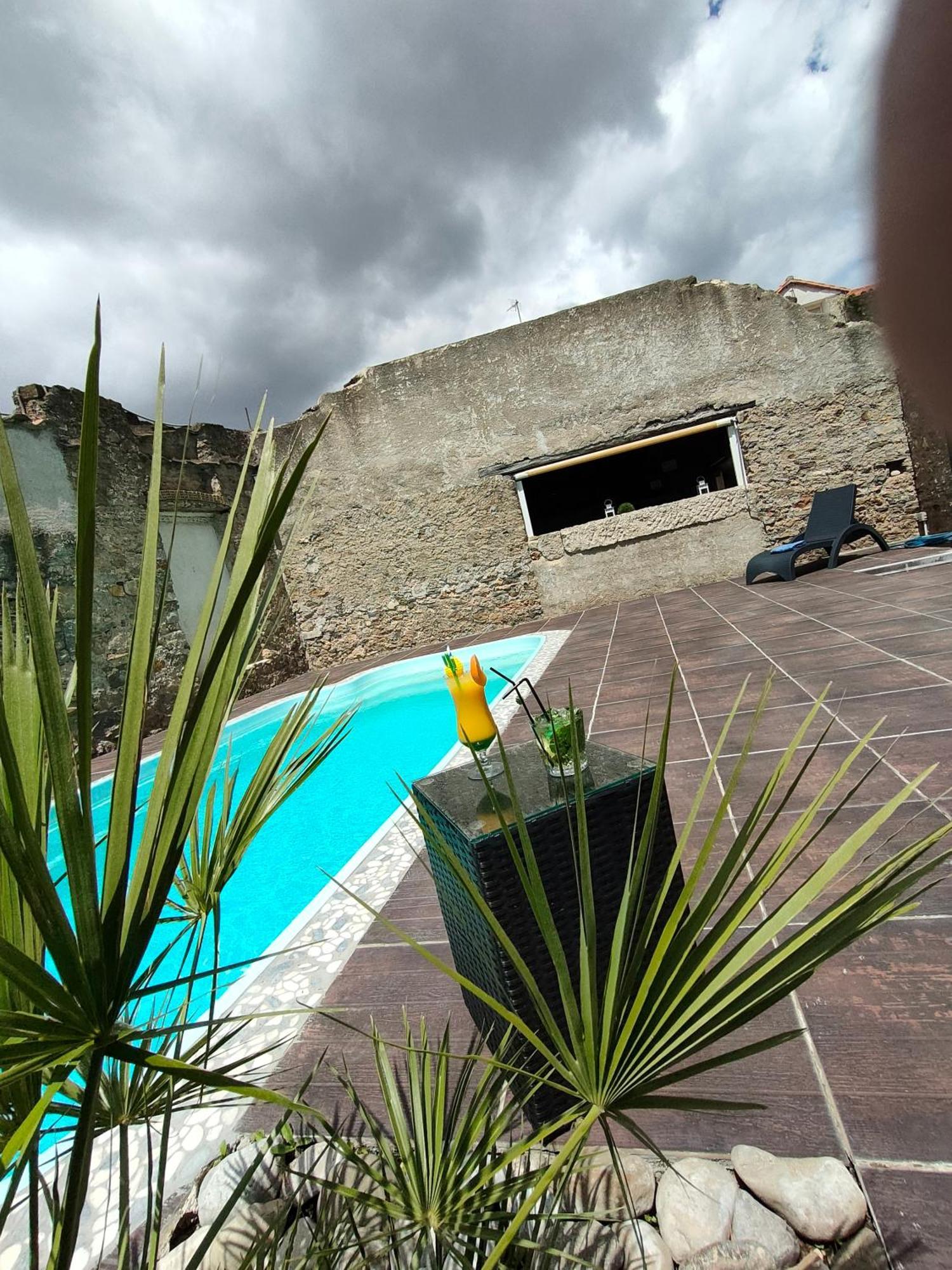 Hotel Restaurant L'Art Des Mets By Cote Jardin Conilhac-Corbières 外观 照片