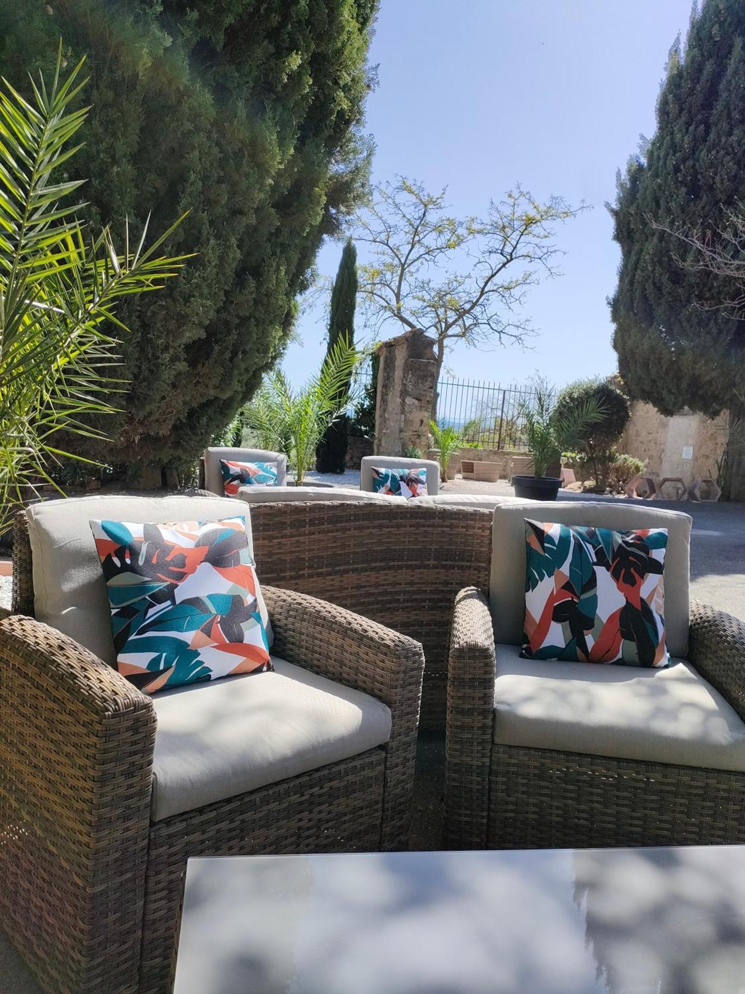 Hotel Restaurant L'Art Des Mets By Cote Jardin Conilhac-Corbières 外观 照片